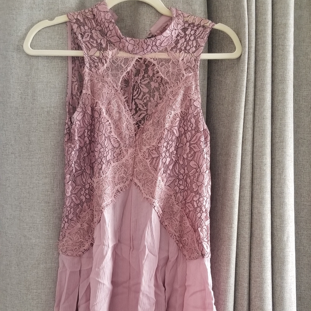Flowy Lace Sleeveless Top